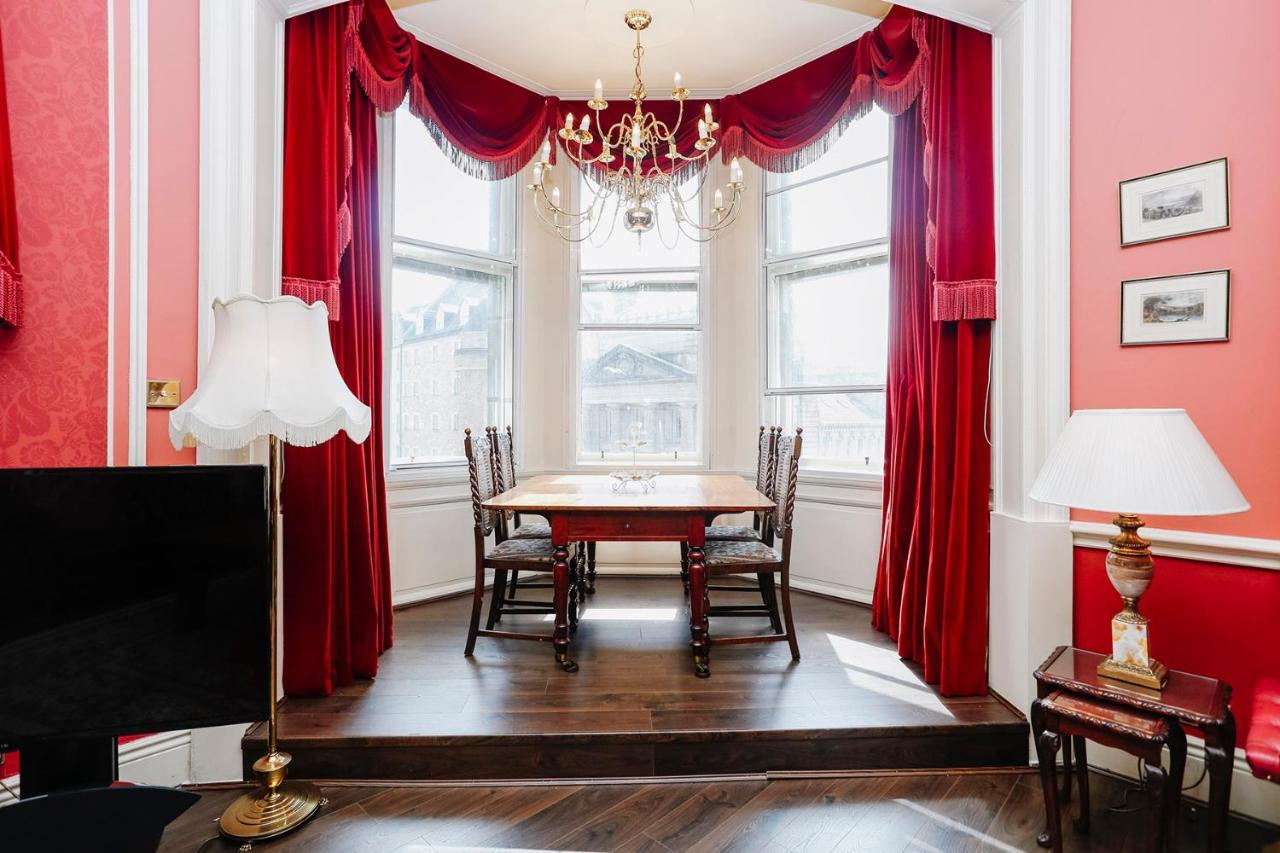 Royal Mile Mansions 14 Appartement Edinburgh Buitenkant foto