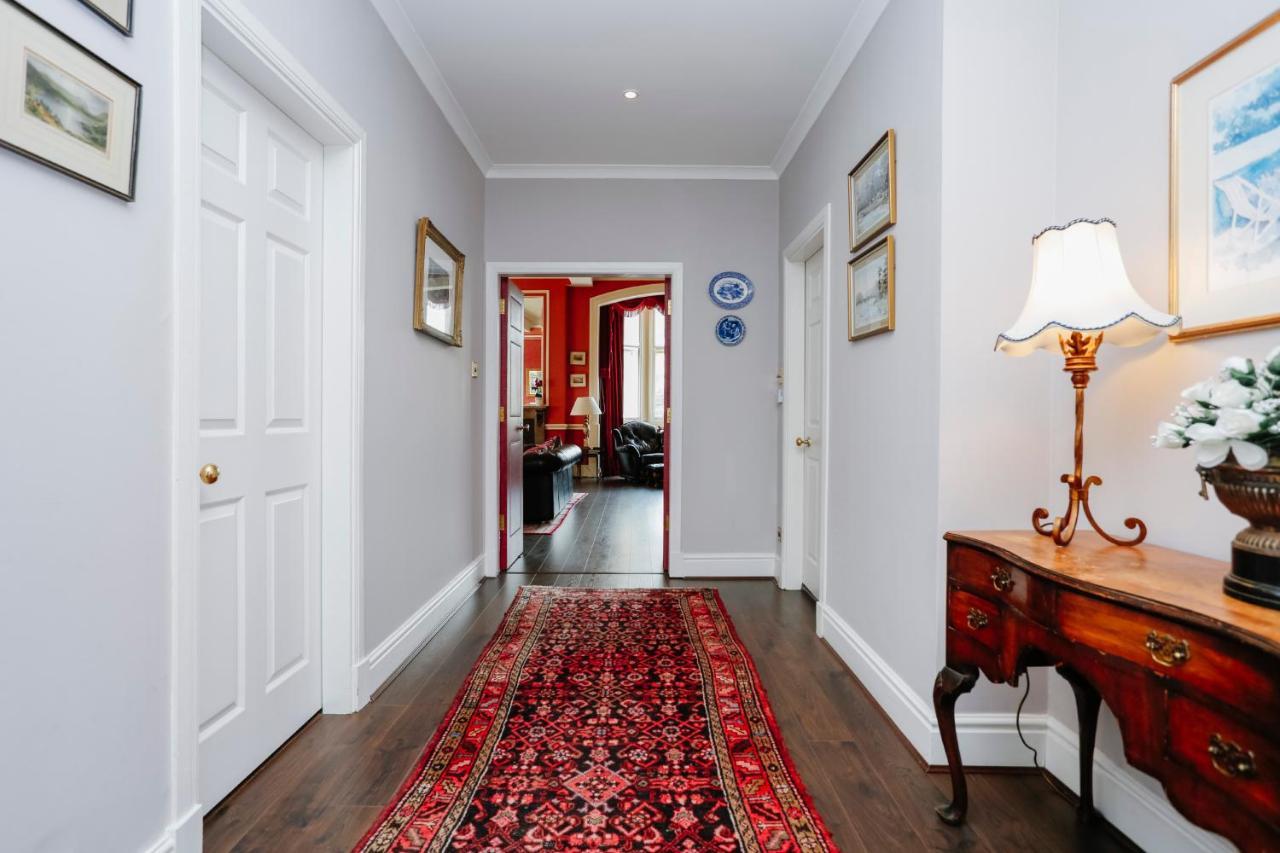 Royal Mile Mansions 14 Appartement Edinburgh Buitenkant foto