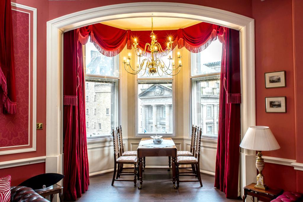 Royal Mile Mansions 14 Appartement Edinburgh Buitenkant foto